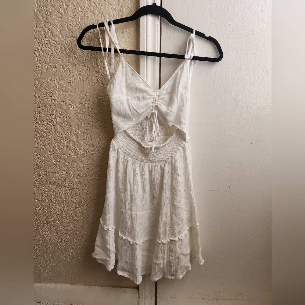 Hollister - Keyhole Front Dress